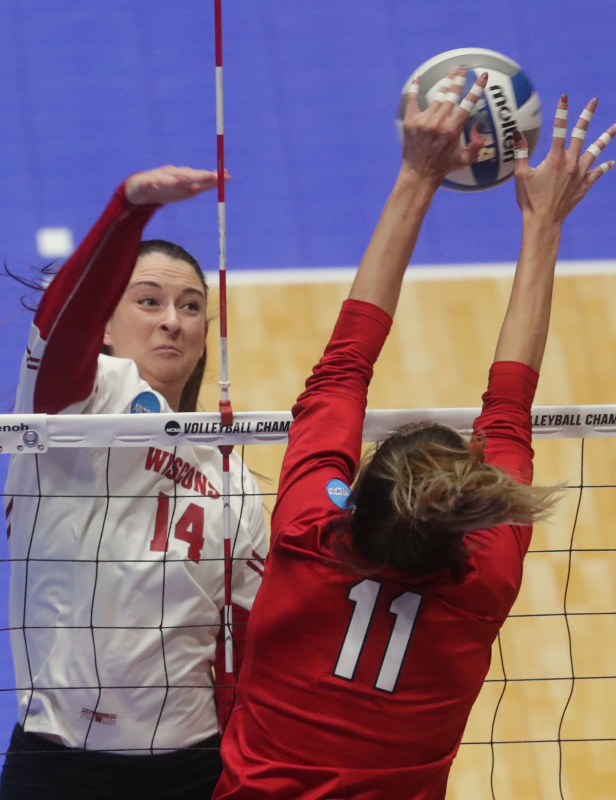 Wisconsin 3, Nebraska 0